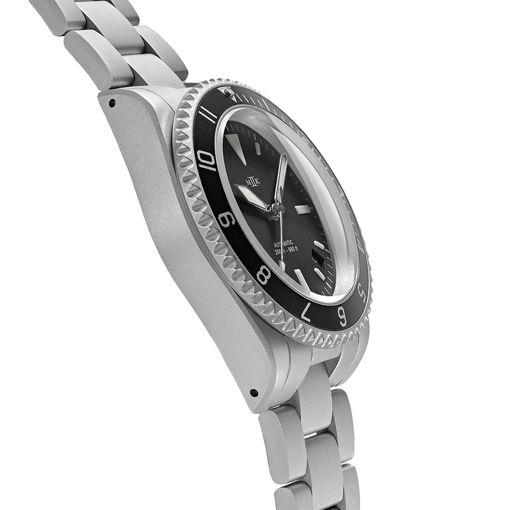 Fulcrum 39 Date, 12-hr Bezel (Blk)